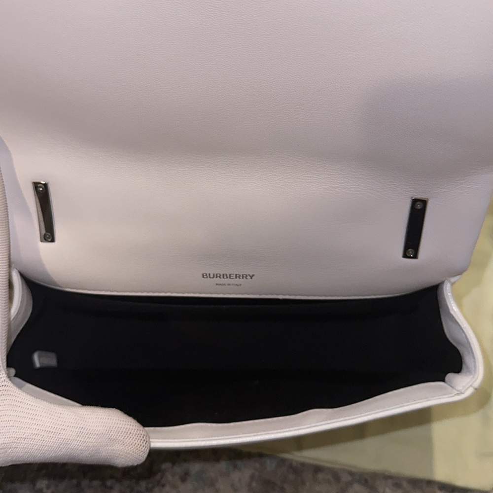 Burberry Limited Patent Quilted Horseferry Print Small Lola Bag in White NWT - Picture 15 of 17